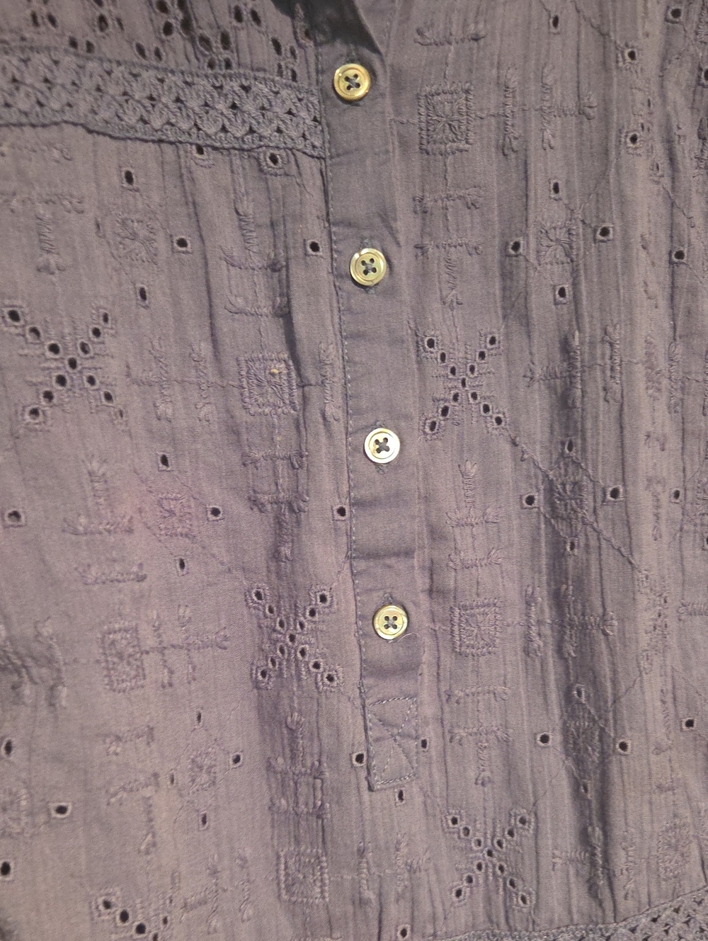 Sundance Eyelet Escape Blue Button Top XL - Picture 3 of 4